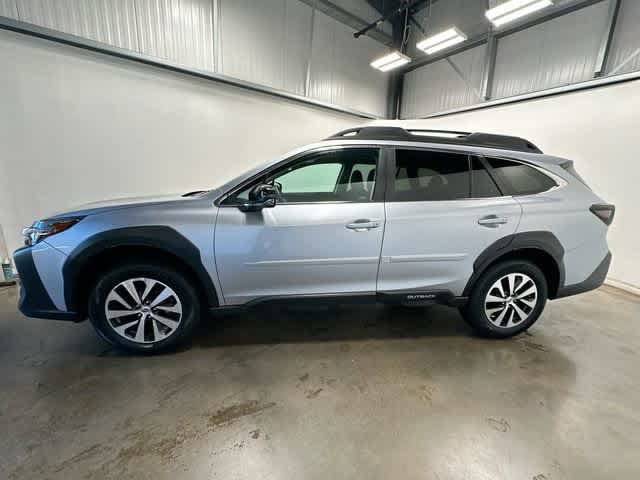 Certified 2024 Subaru Outback Premium AWD/4WD image 2