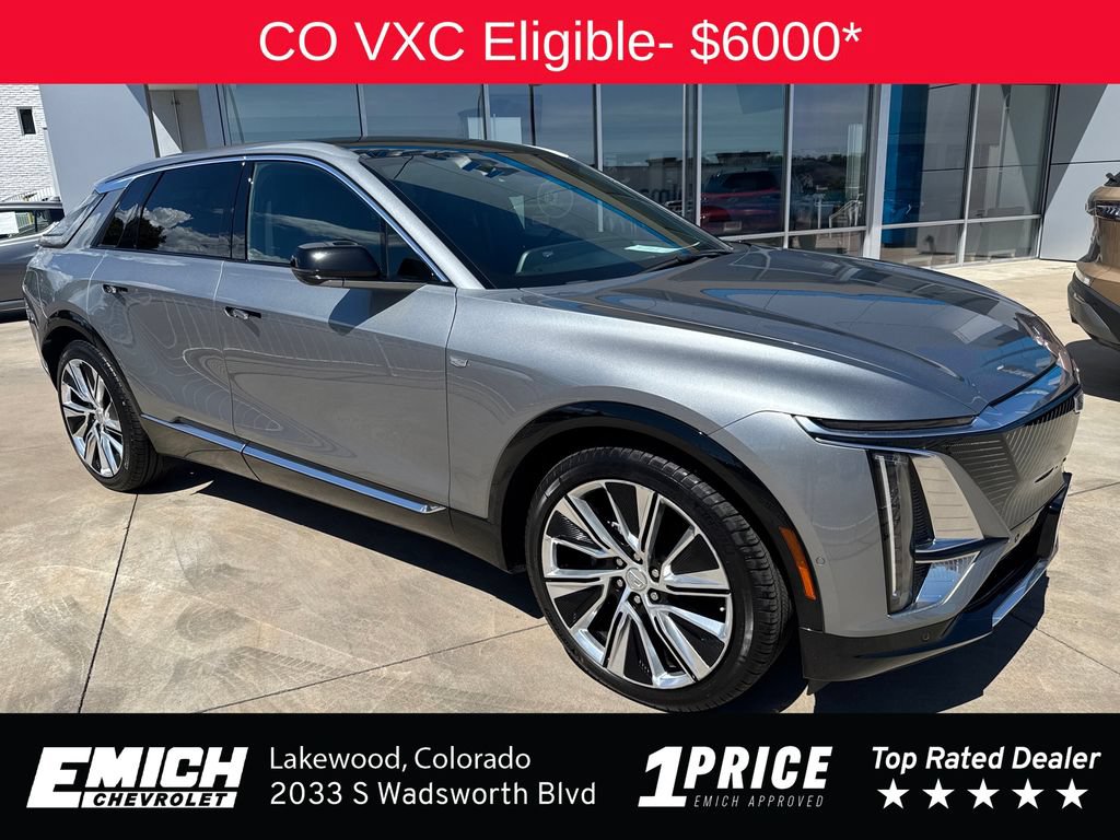Used 2024 Cadillac Lyriq Luxury w/ LPO, Floor Liner Package AWD/4WD image 7