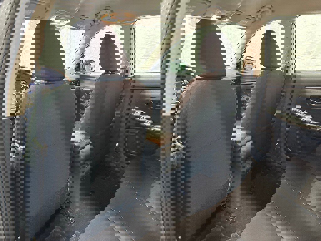 Used 2025 Nissan Sentra SV image 44