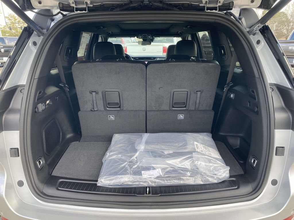 New 2026 Jeep Grand Cherokee L Limited w/ Limited Altitude Package RWD image 8