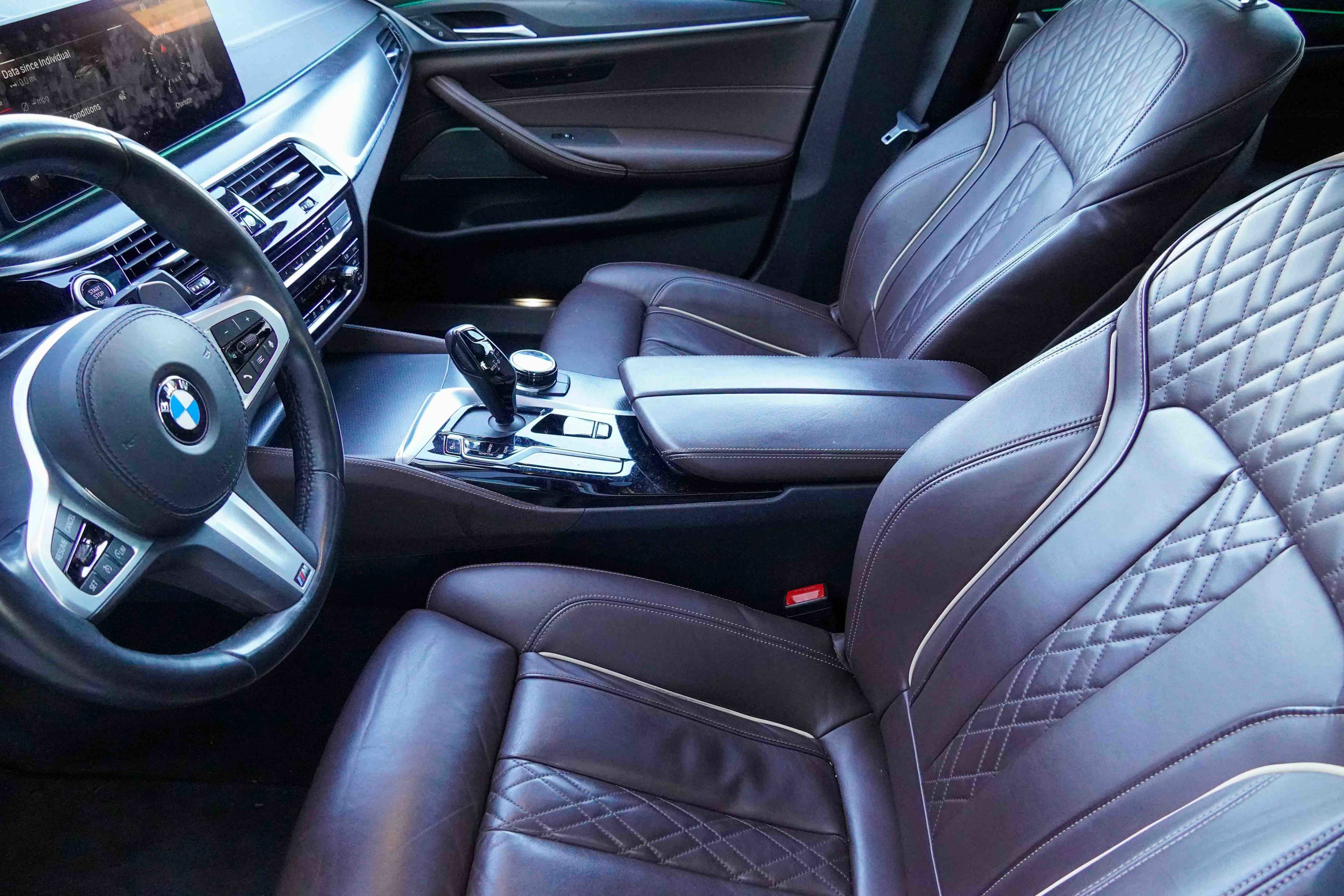 Certified 2022 BMW M550i xDrive w/ Executive Package image 11