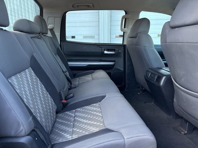 Used 2019 Toyota Tundra SR5 w/ SR5 Upgrade Package AWD/4WD image 12