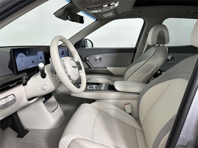 Used 2025 Genesis GV60 AWD image 4