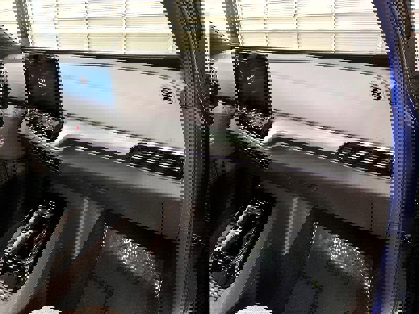 Used 2022 Volkswagen ID.4 Pro S w/ Gradient Package image 18