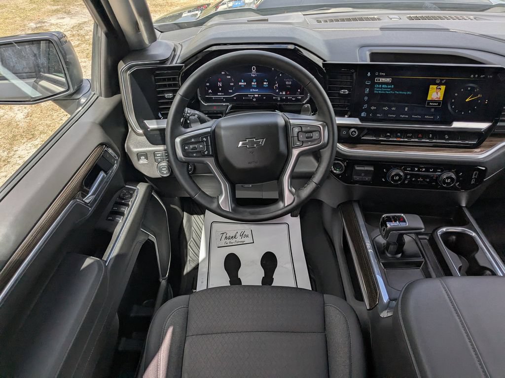 Used 2025 Chevrolet Silverado 1500 LT Trail Boss w/ Protection Package AWD/4WD image 15