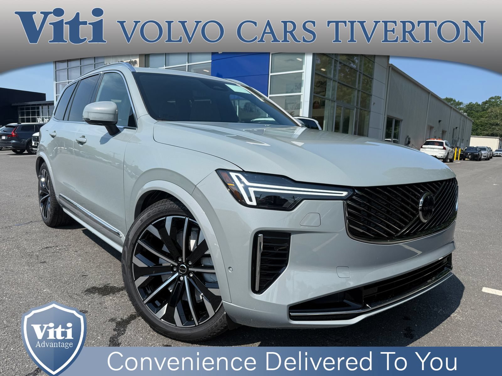 New 2026 Volvo XC90 T8 Ultra w/ Lounge Package