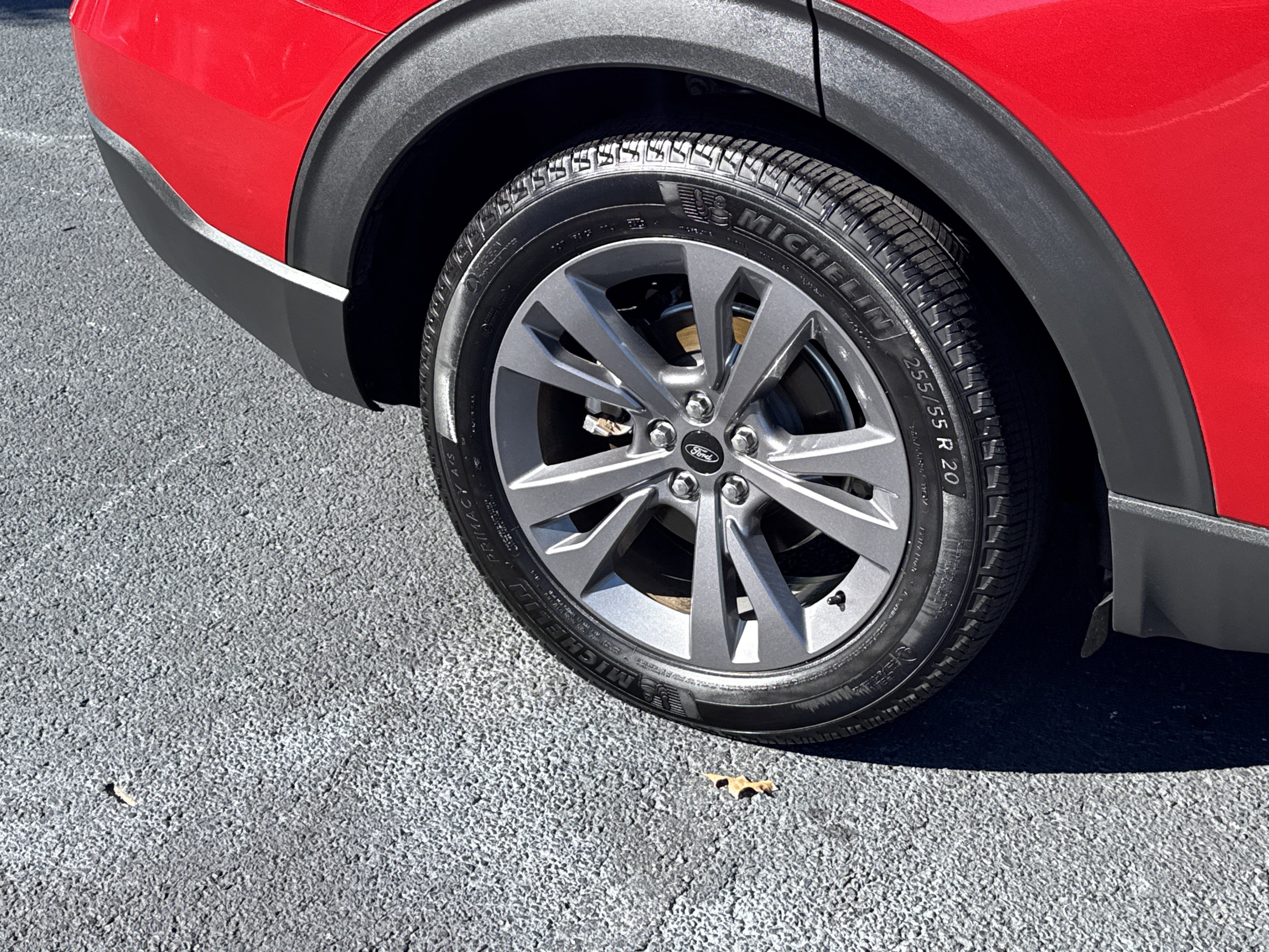 Used 2023 Ford Explorer XLT w/ Equipment Group 202A image 33