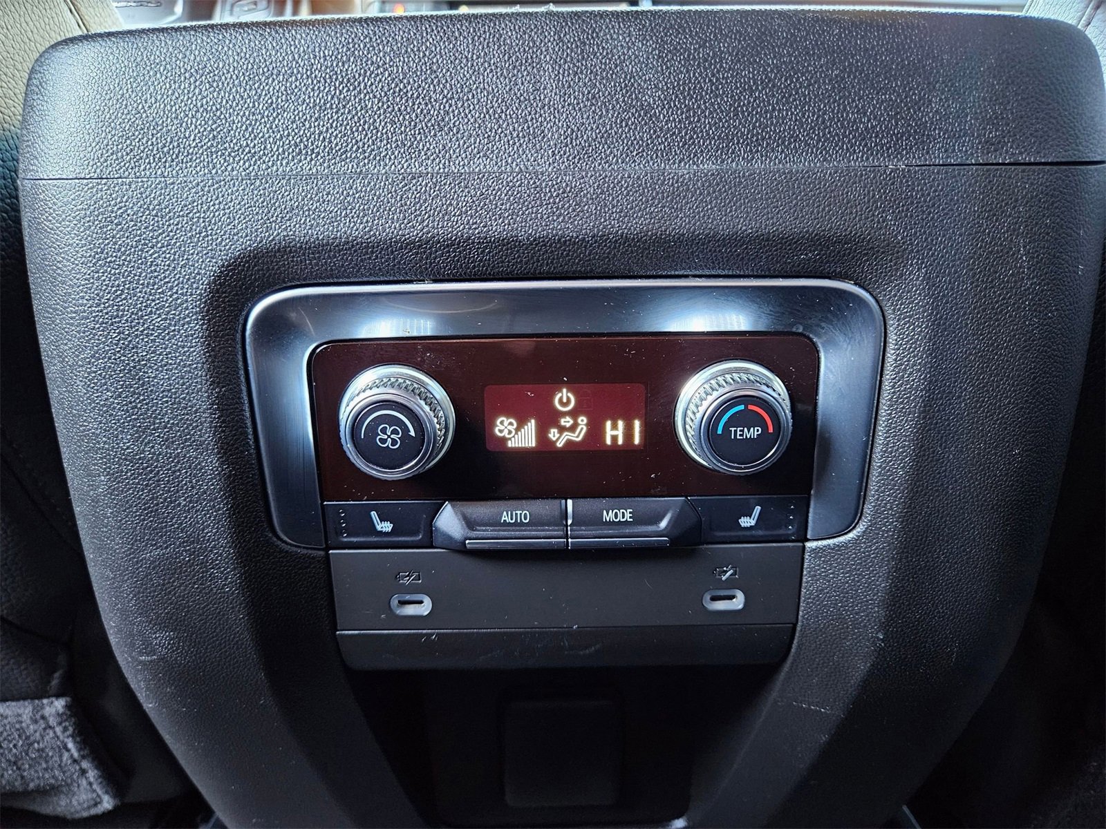 Used 2021 GMC Yukon Denali image 22