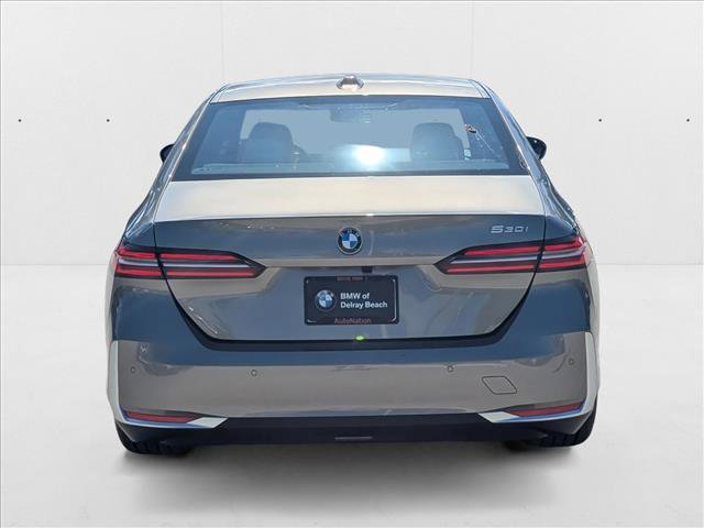 Used 2026 BMW 530i w/ Premium Package image 7