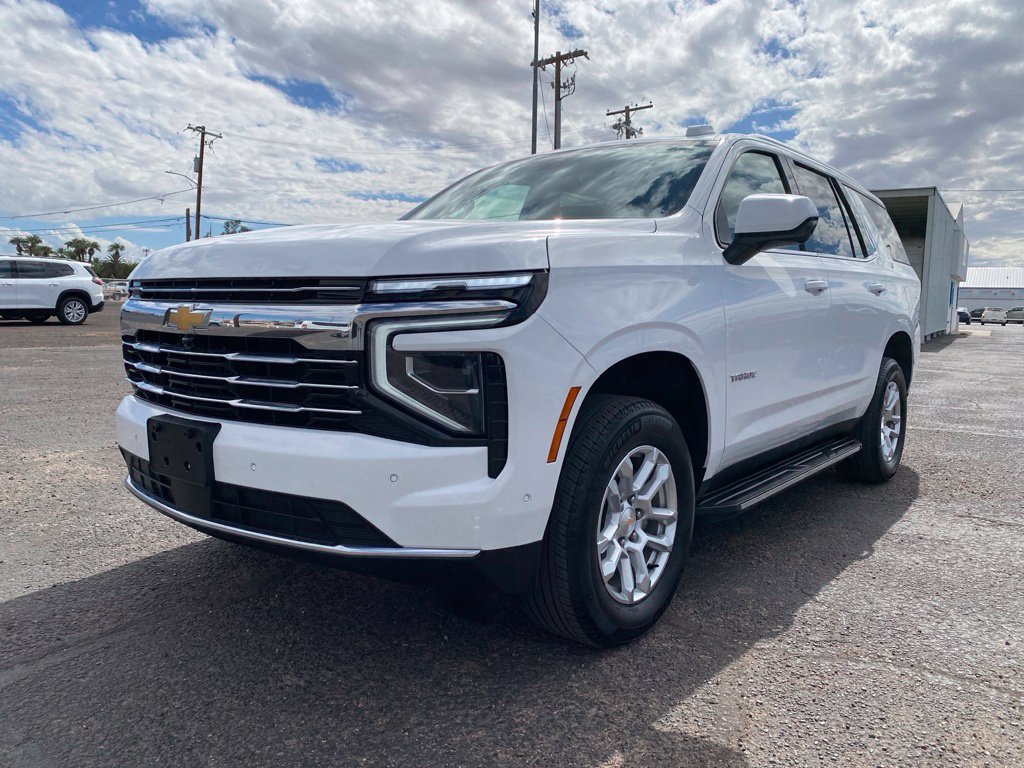 Used 2025 Chevrolet Tahoe LT RWD image 2