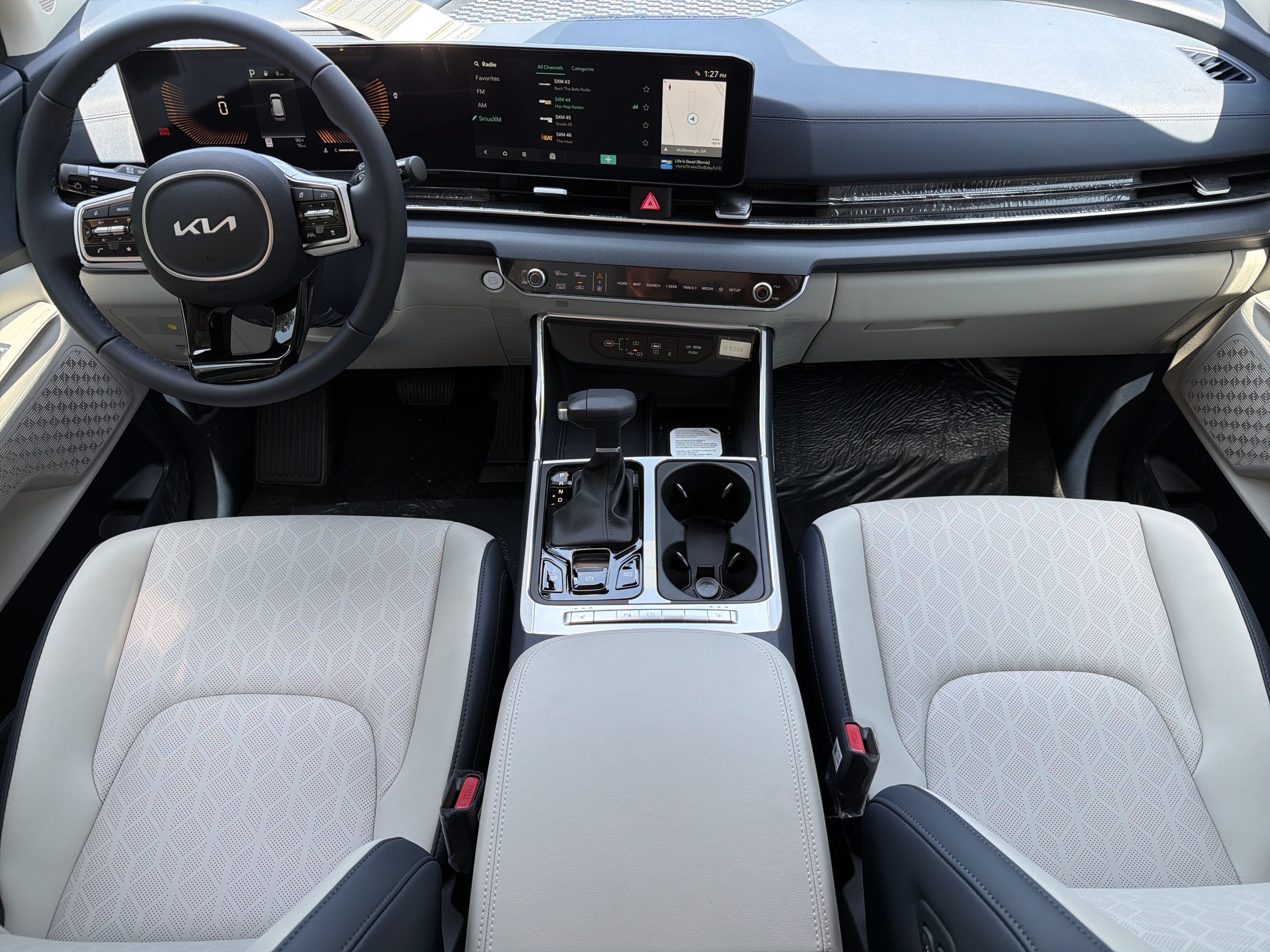 New 2026 Kia Carnival EX FWD image 3