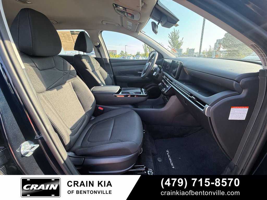 Used 2026 Hyundai Tucson Blue SE w/ Tow & Go Package AWD/4WD image 32