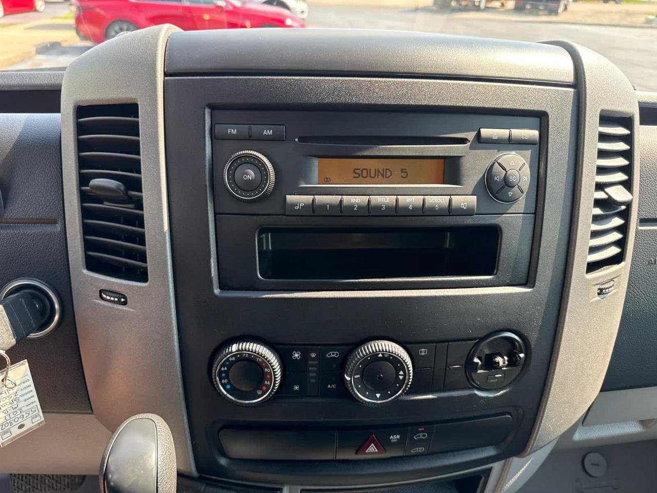 Used 2011 Mercedes-Benz Sprinter 2500 image 14