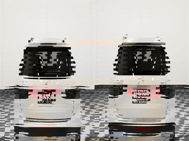 New 2025 Mercedes-Benz GLB 250 4MATIC image 11