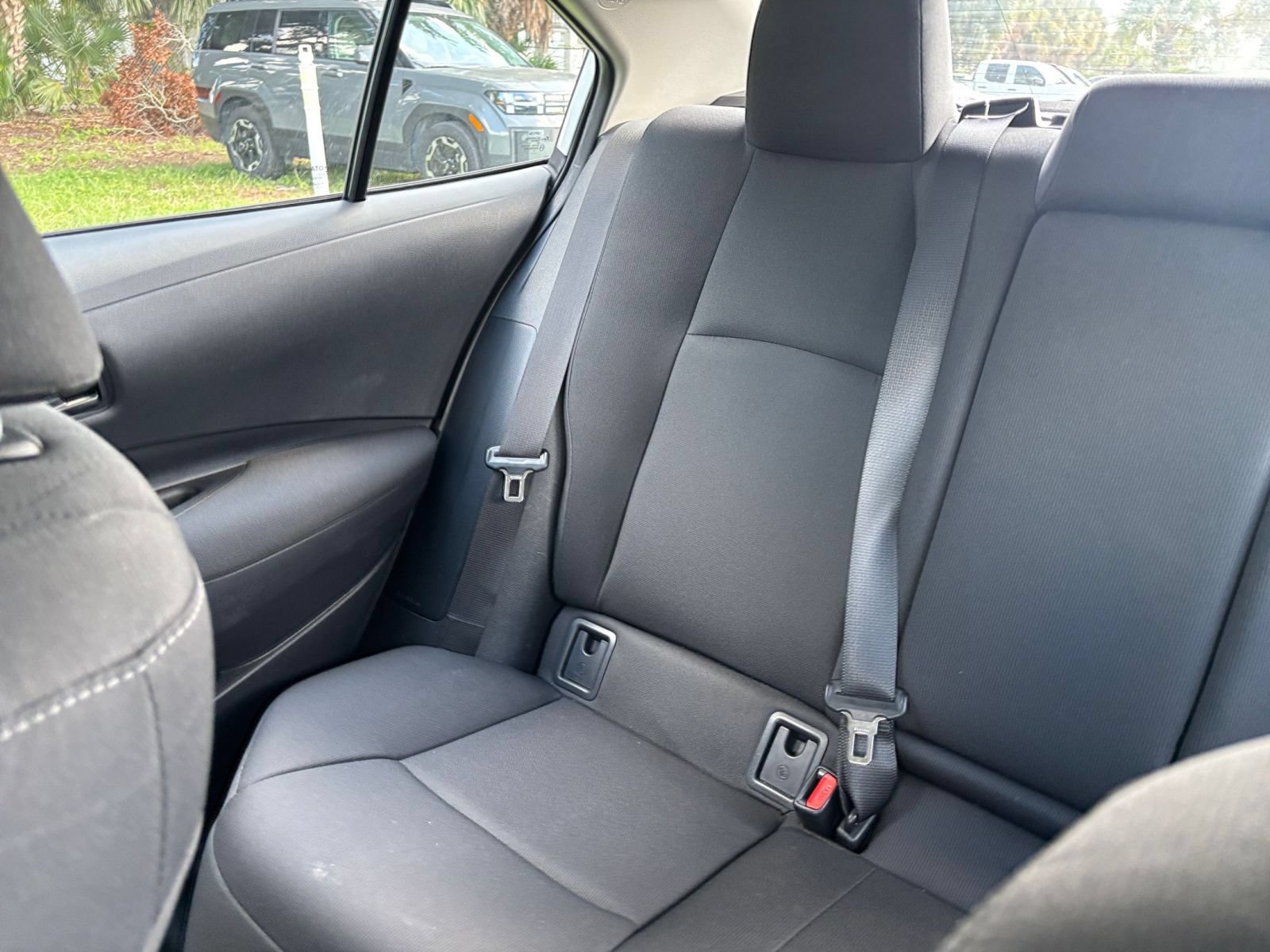 Used 2025 Toyota Corolla LE FWD image 37