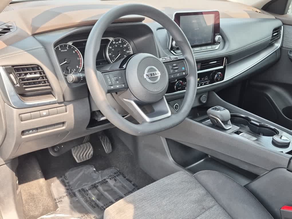 Used 2021 Nissan Rogue SV AWD/4WD image 11