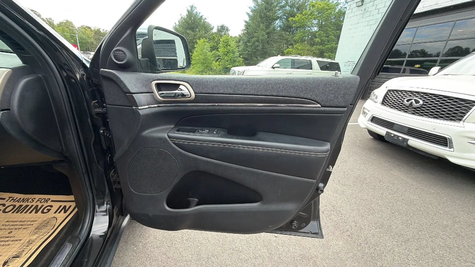 Used 2015 Jeep Grand Cherokee Limited w/ Luxury Group II RWD image 42