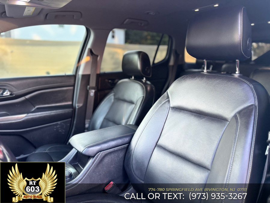 Used 2019 GMC Acadia SLT AWD/4WD image 18