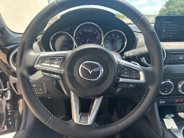 Used 2025 MAZDA MX-5 Miata RF Grand Touring RWD image 19