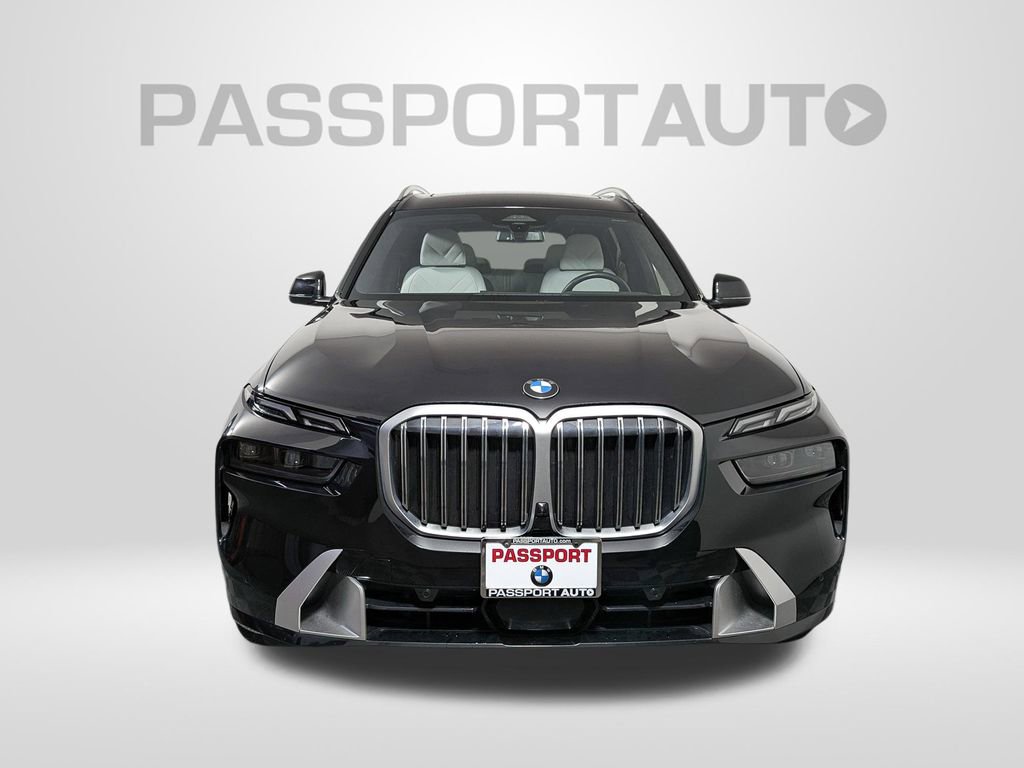 Used 2025 BMW X7 xDrive40i w/ Premium Package AWD/4WD image 10