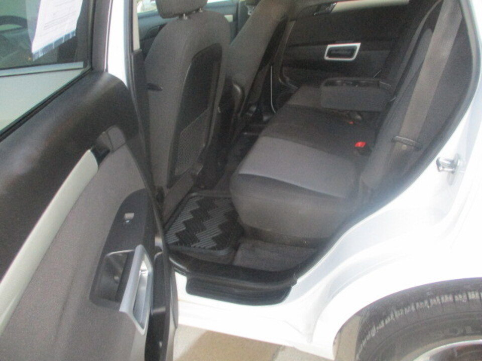 Used 2012 Chevrolet Captiva Sport LT image 8