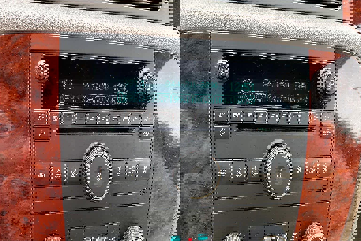 Used 2013 Chevrolet Tahoe LS w/ Texas Edition image 29