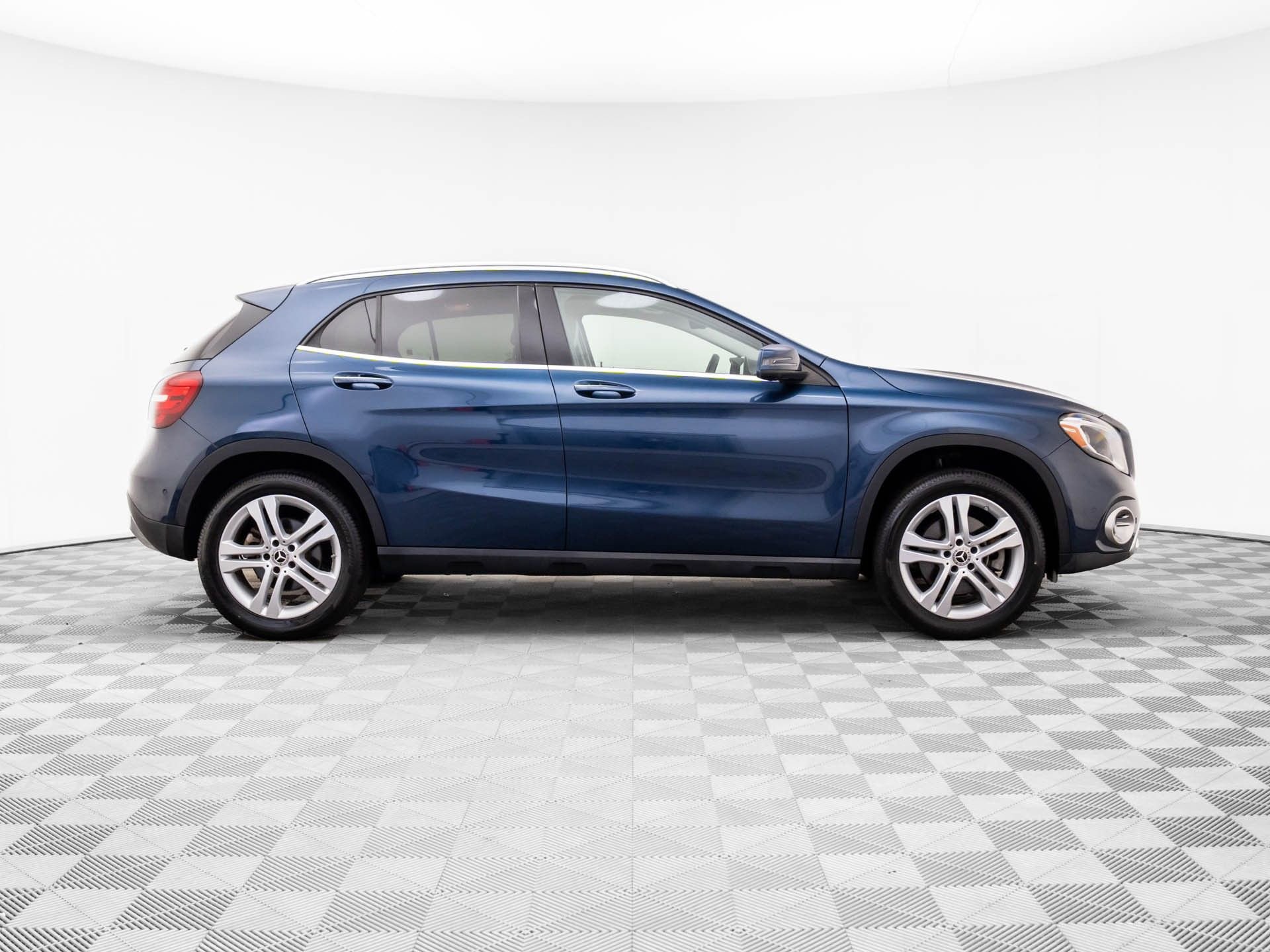 Used 2019 Mercedes-Benz GLA 250 GLA 250 image 6