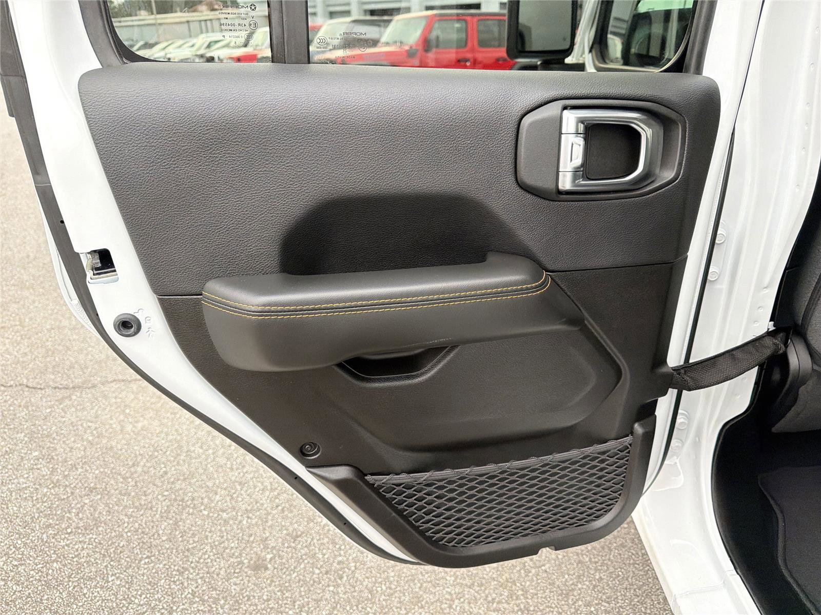 Used 2025 Jeep Wrangler Sahara w/ Safety Group image 22