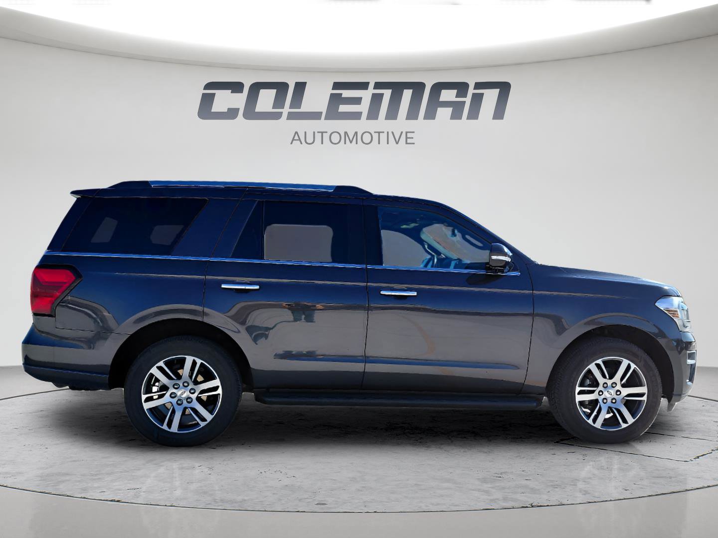 Used 2024 Ford Expedition Limited image 6