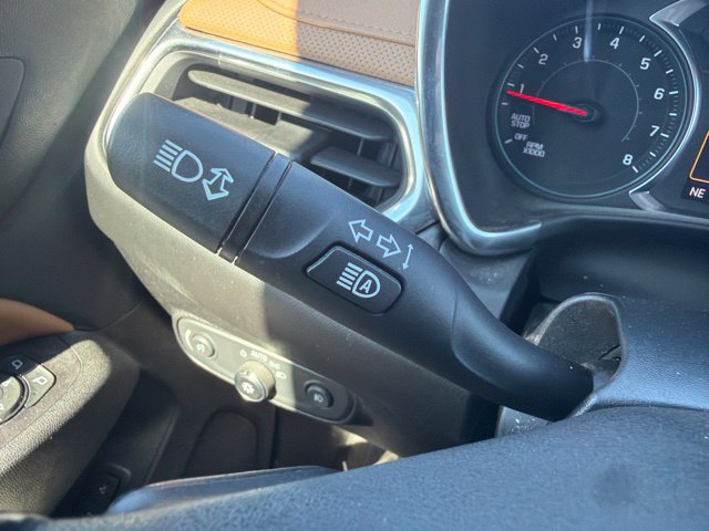 Used 2019 Chevrolet Equinox Premier FWD image 51