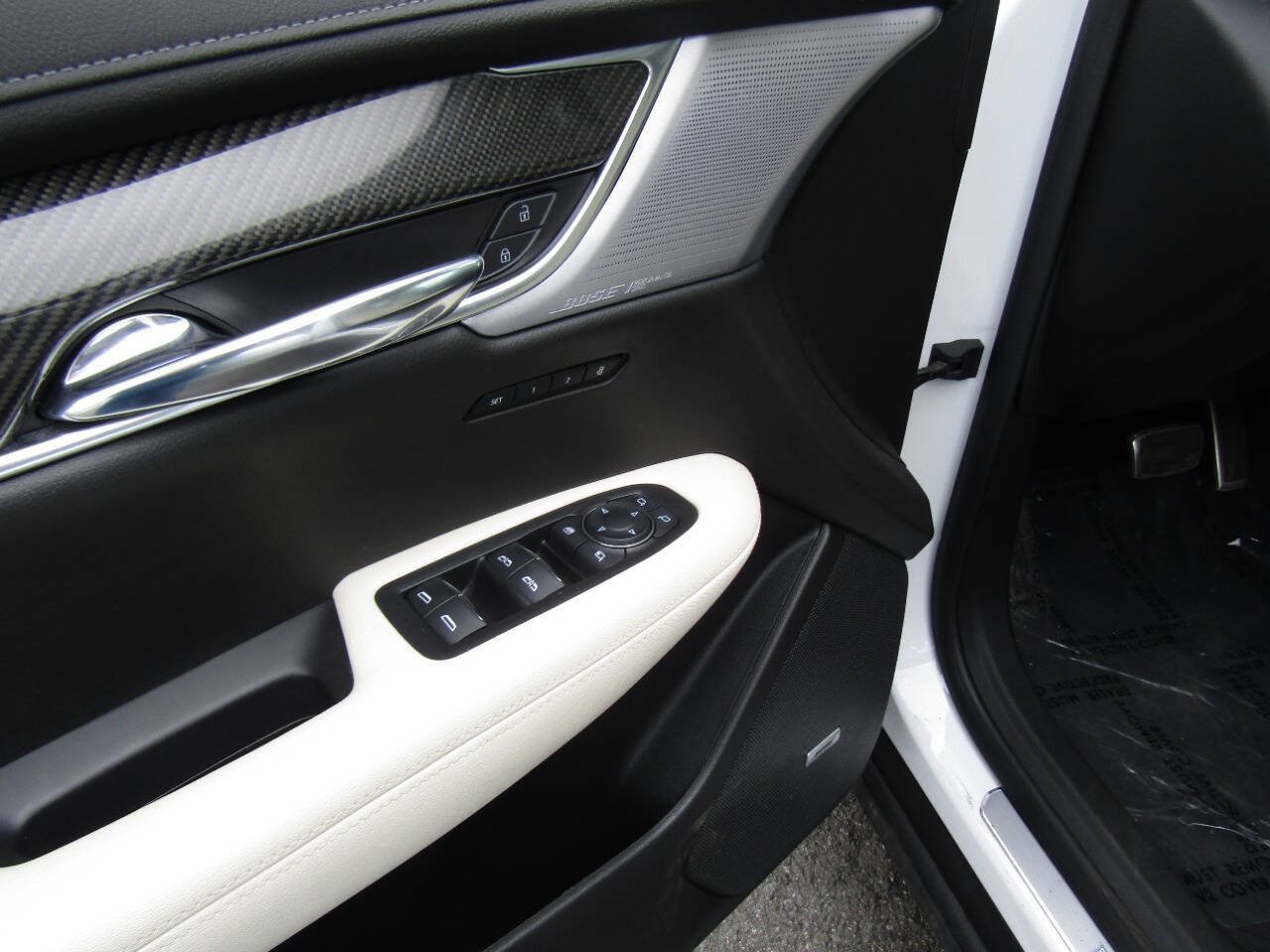 Used 2020 Cadillac XT6 Sport AWD/4WD image 21