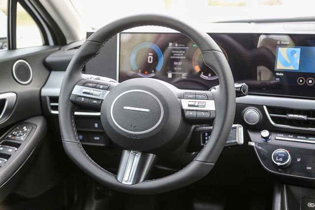 New 2026 Hyundai Sonata SEL FWD image 18