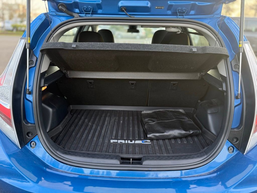 Used 2018 Toyota Prius C Four image 12