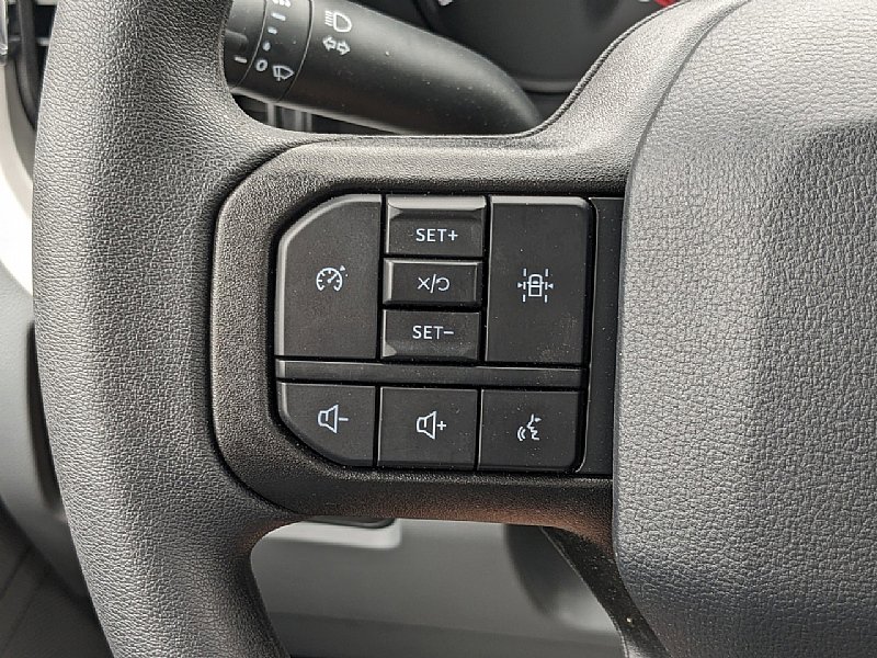 New 2025 Ford F550 4x4 Regular Cab Super Duty image 33