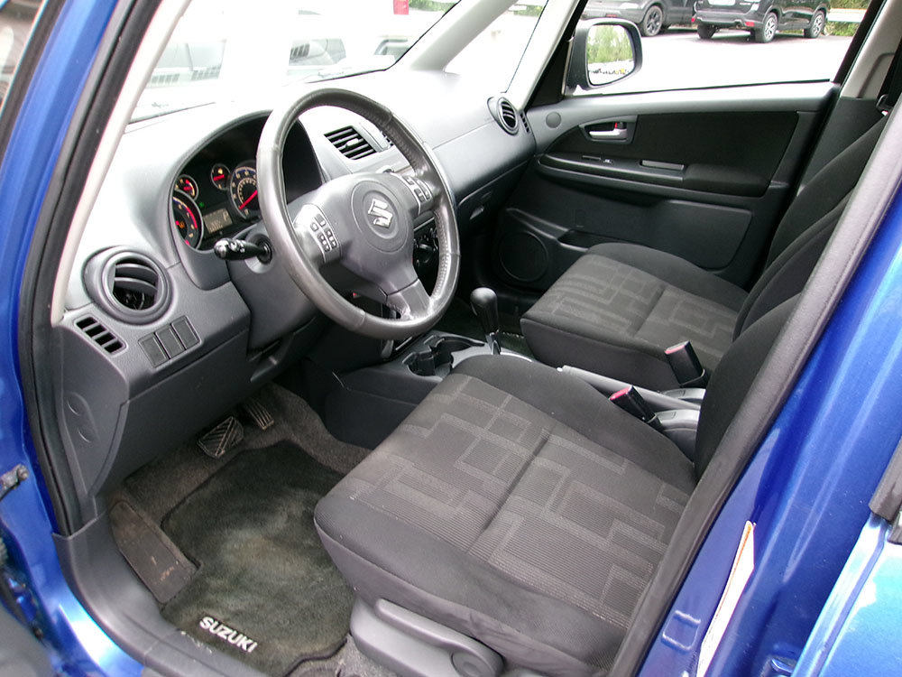 Used 2012 Suzuki SX4 AWD Hatchback image 12