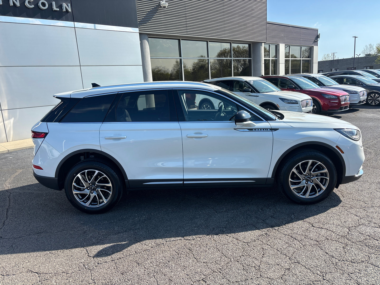 Certified 2022 Lincoln Corsair FWD image 8