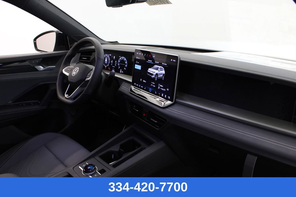 New 2026 Volkswagen Tiguan SE R-Line image 23