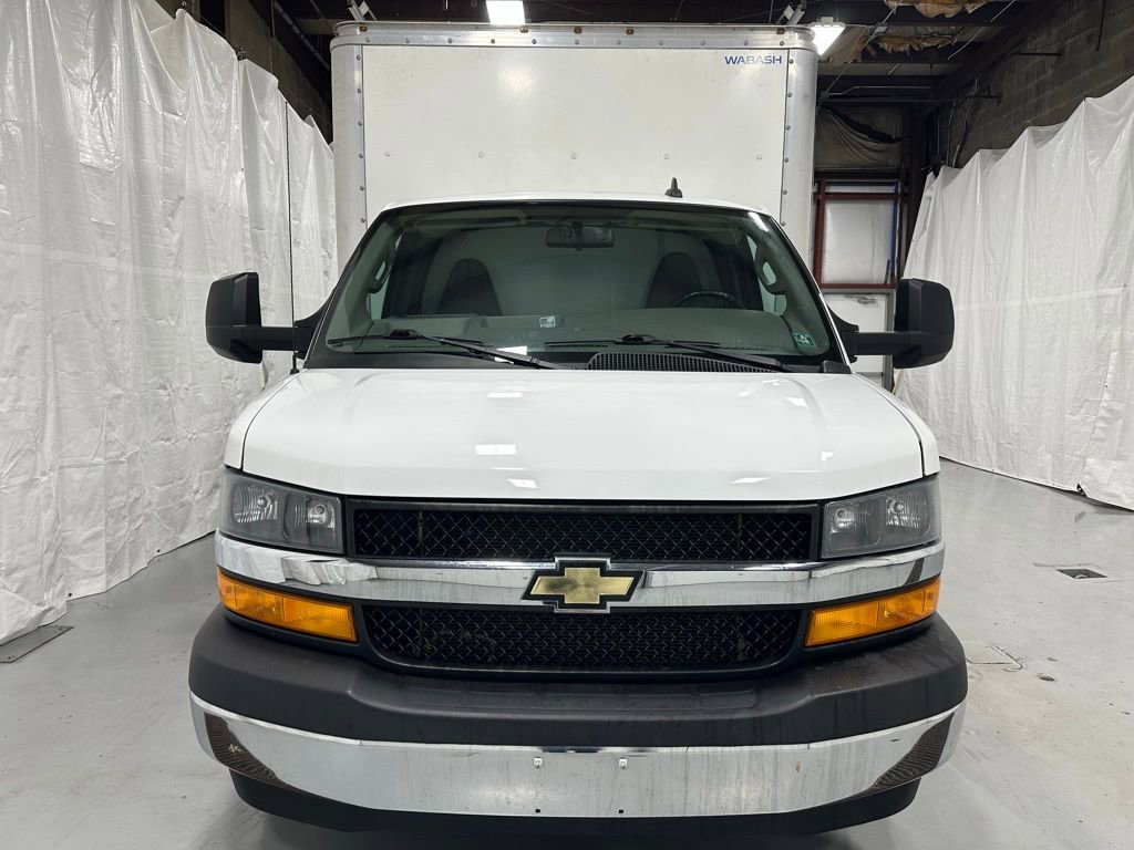 Used 2022 Chevrolet Express 3500 w/ Power Convenience Package image 2