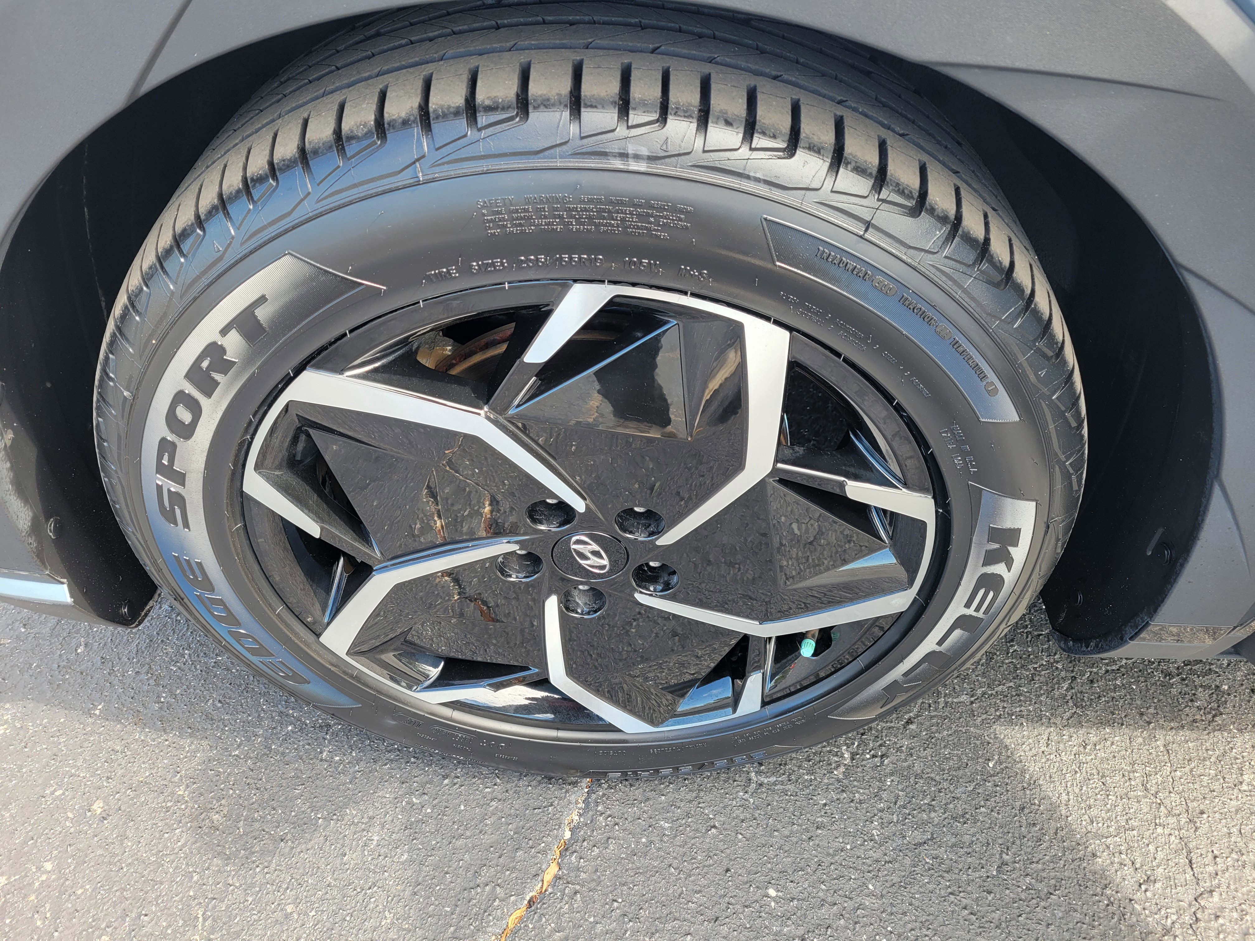 Used 2022 Hyundai Ioniq 5 SE w/ Cargo Package image 34