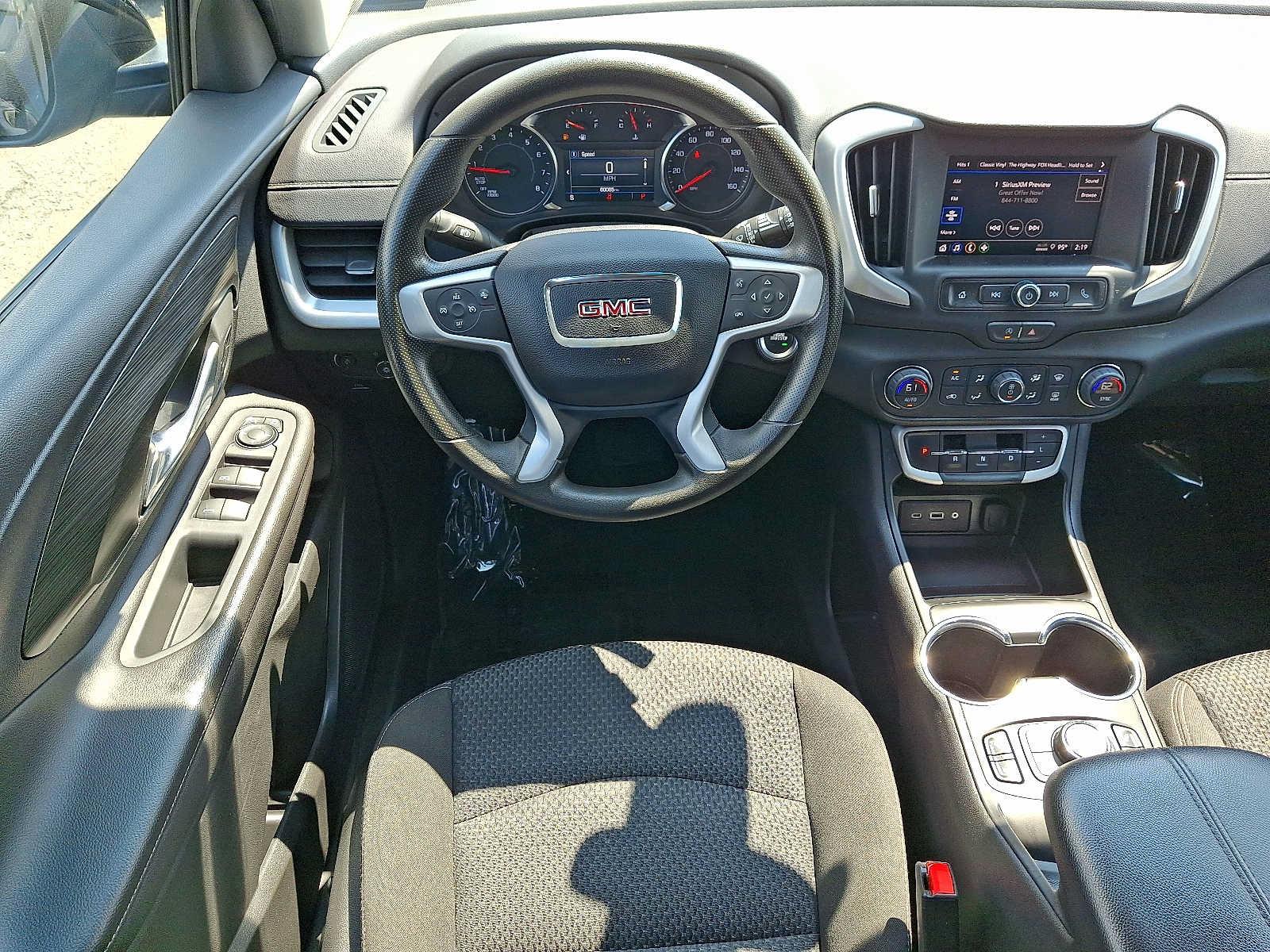 Used 2023 GMC Terrain SLE w/ Driver Convenience Package FWD image 11