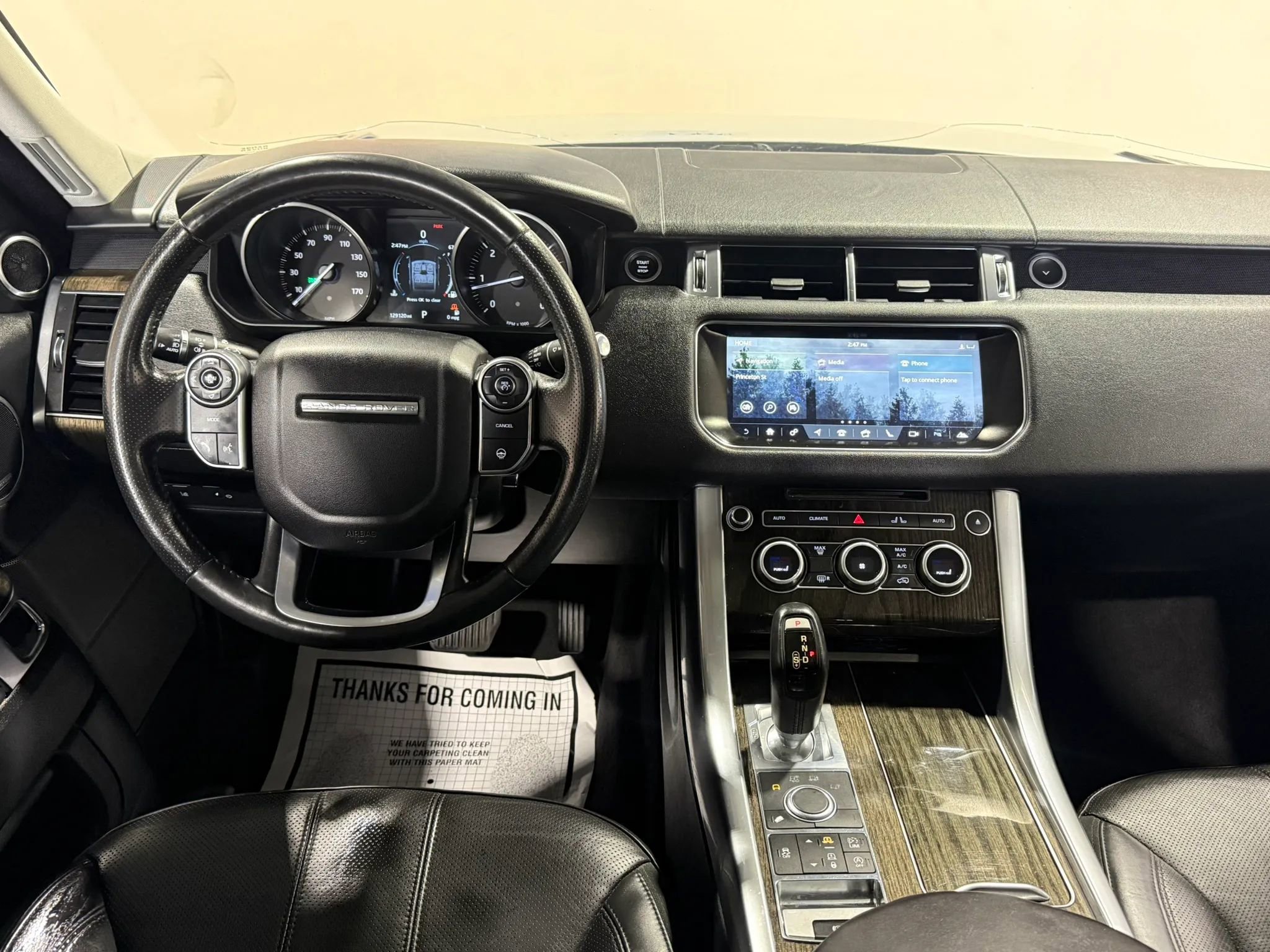 Used 2017 Land Rover Range Rover Sport HSE AWD/4WD image 12