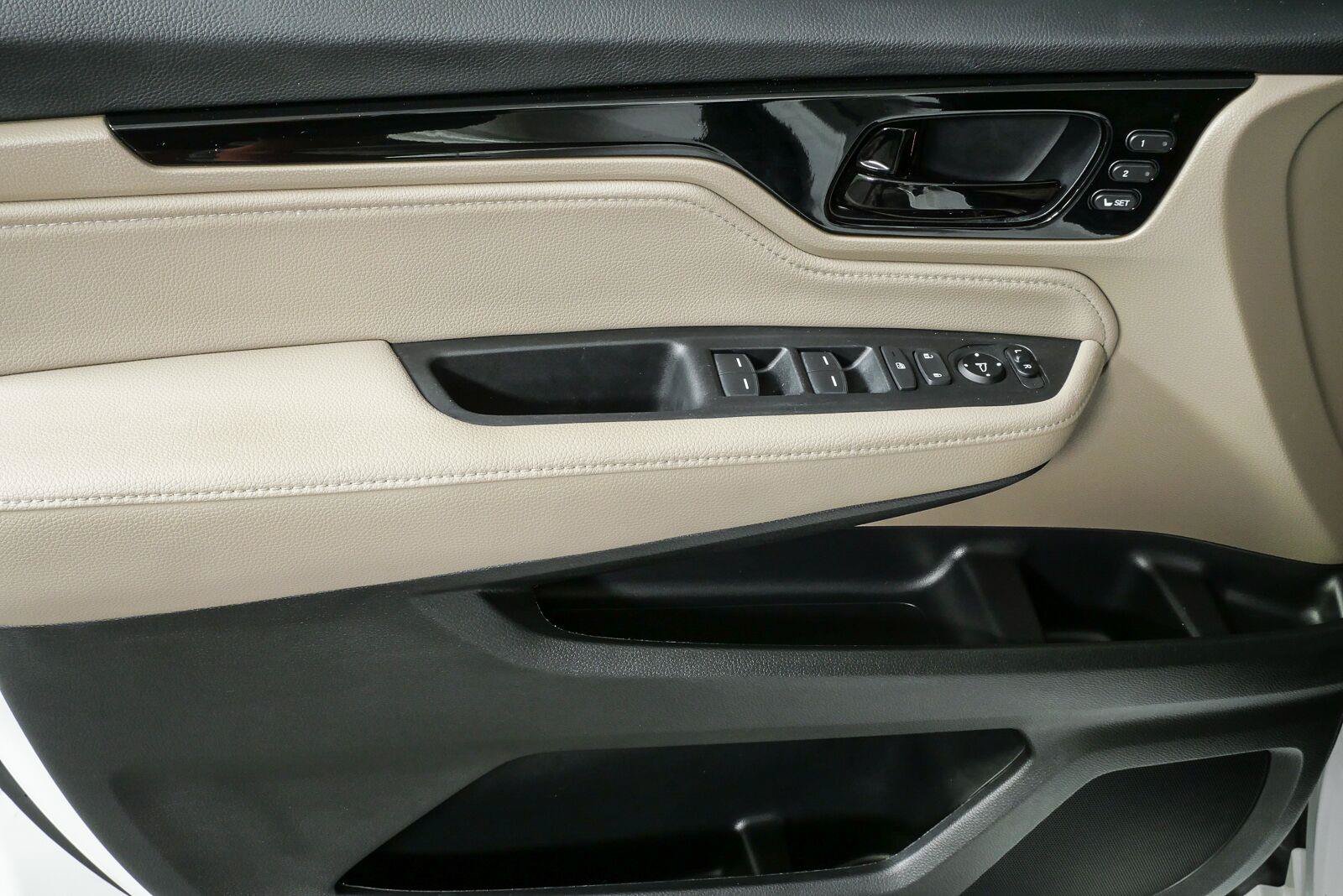 Used 2024 Honda Odyssey Touring image 6