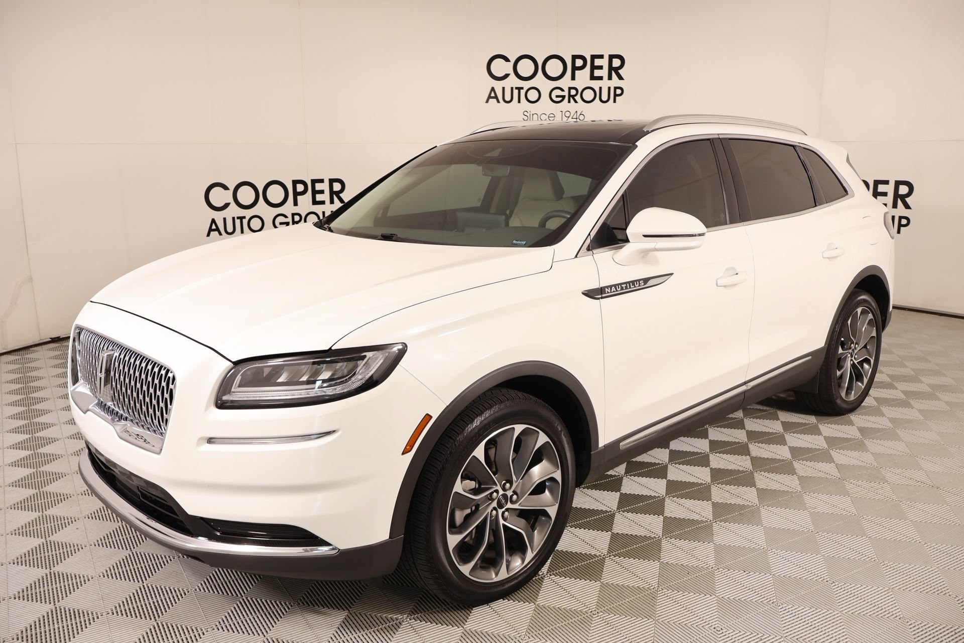 Used 2021 Lincoln Nautilus Reserve AWD/4WD image 10
