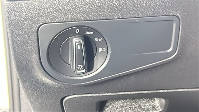 Used 2023 Volkswagen Tiguan SE FWD image 20