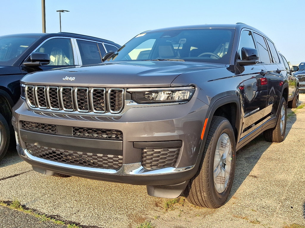 New 2025 Jeep Grand Cherokee L Laredo