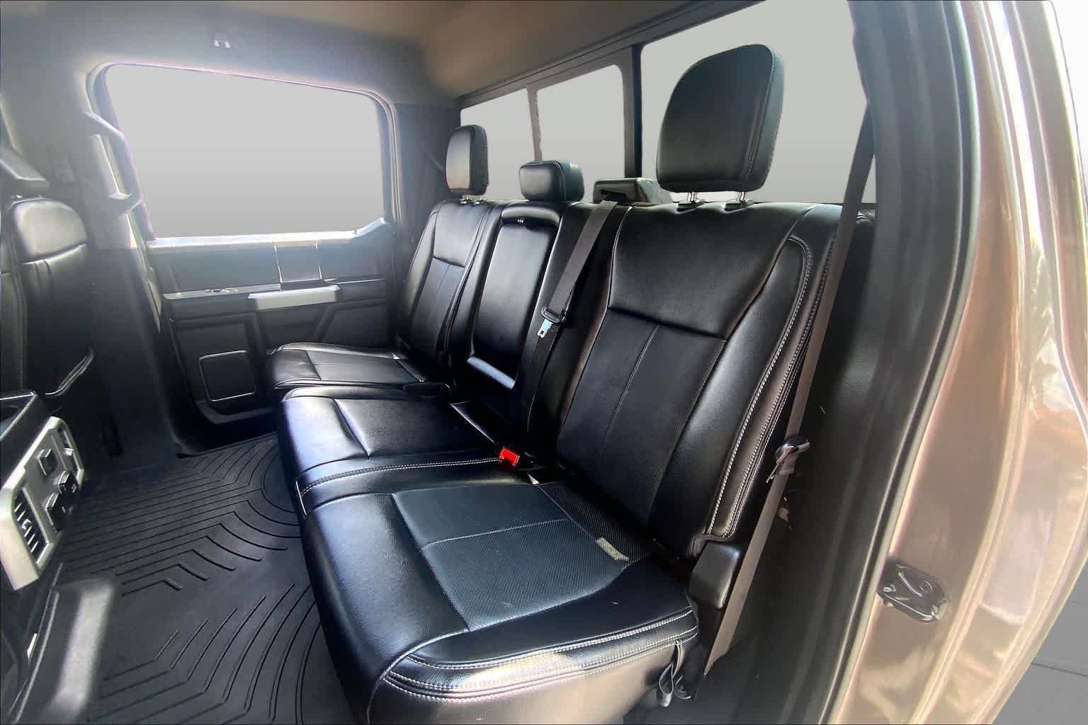 Used 2021 Ford F250 Lariat w/ Lariat Value Package AWD/4WD image 19
