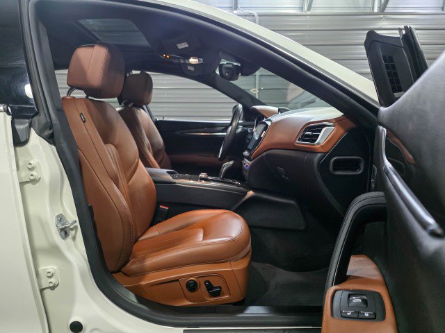 Used 2020 Maserati Ghibli S Q4 AWD/4WD image 14