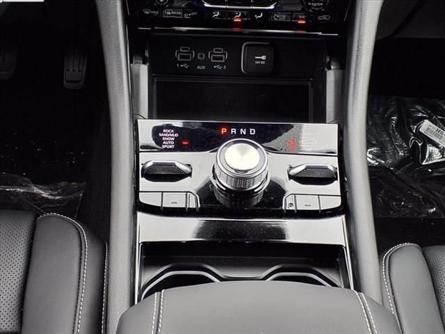 New 2025 Jeep Grand Cherokee L Overland w/ Advanced Protech Group III AWD/4WD image 19
