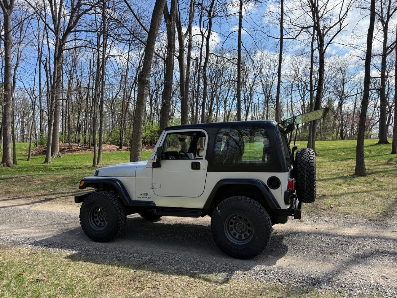 Used 2003 Jeep Wrangler SE image 16