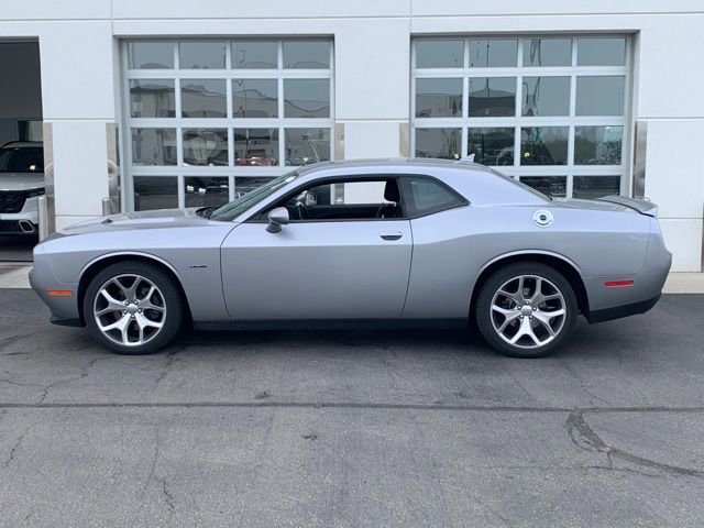 Used 2016 Dodge Challenger R/T Plus RWD image 3